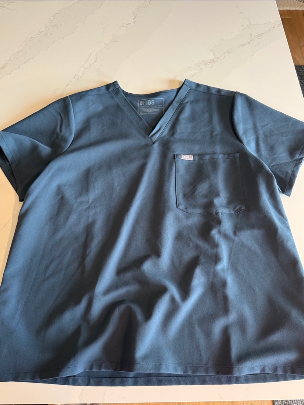 FIGS Women's  V-Neck Top in Slate Blue